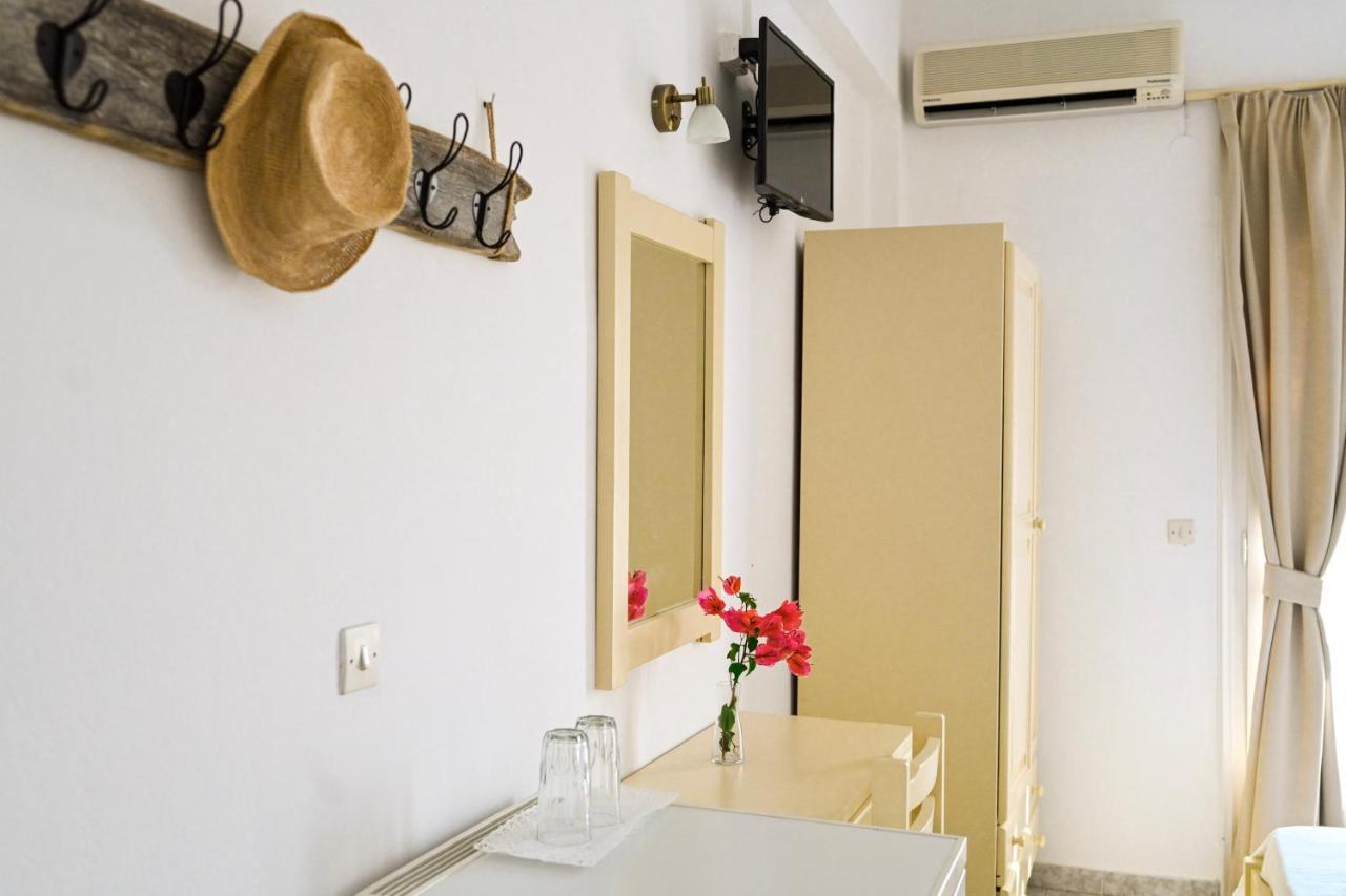 Beachfront Bocamviglies Rooms - Naoussa Bespoke View Luaran gambar